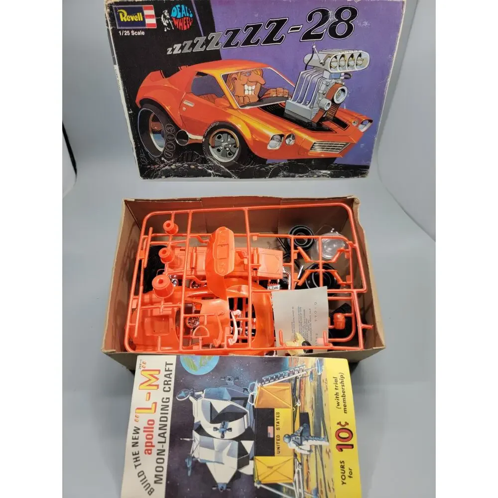 Vintage 1970 1/25 Revell Deal's Wheels Z-28 Camaro Built Model Kit H-1353